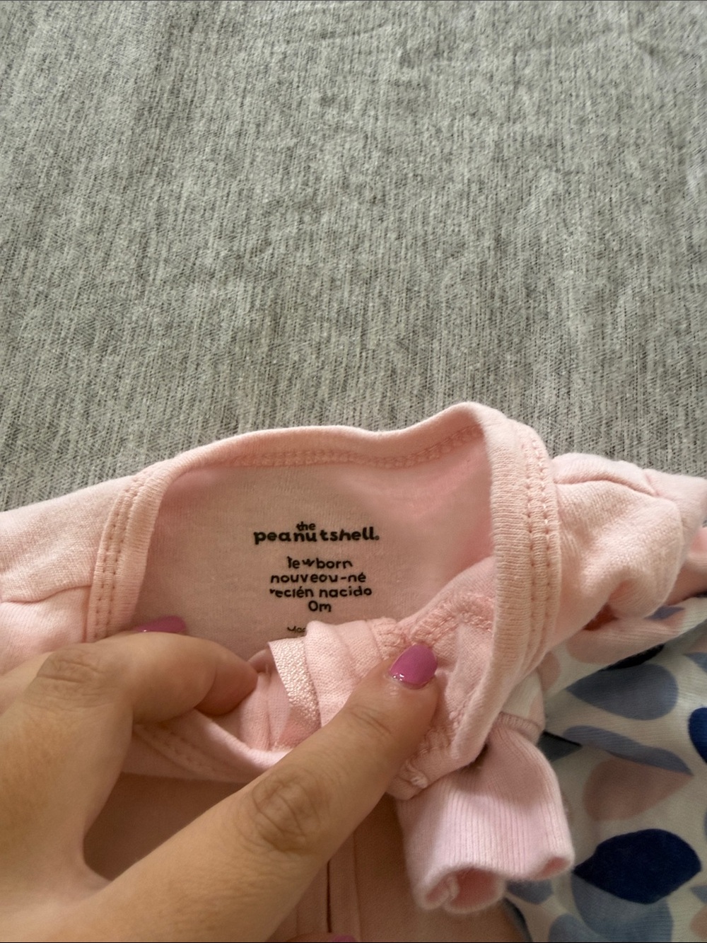 BUNDLE OF 5 - NEWBORN GIRL FOOTED PAJAMAS - Picture 7 of 8